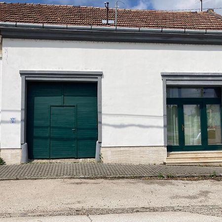 Medusa House Διαμέρισμα Έστεργκομ Εξωτερικό φωτογραφία