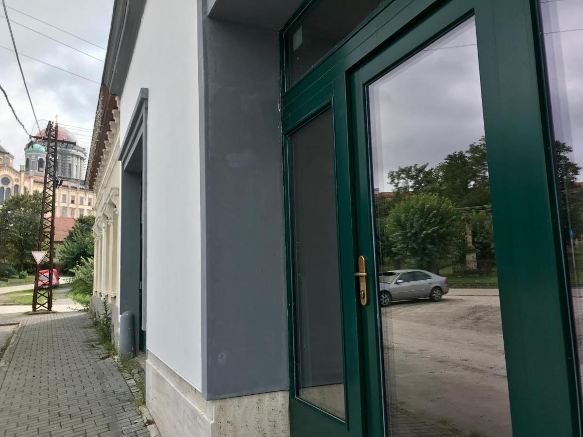 Medusa House Διαμέρισμα Έστεργκομ Εξωτερικό φωτογραφία